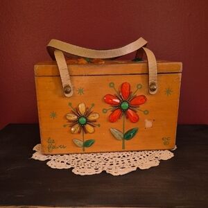 Vintage Wooden Enid Collins      "Les Fleurs" Handbag with Floral Design